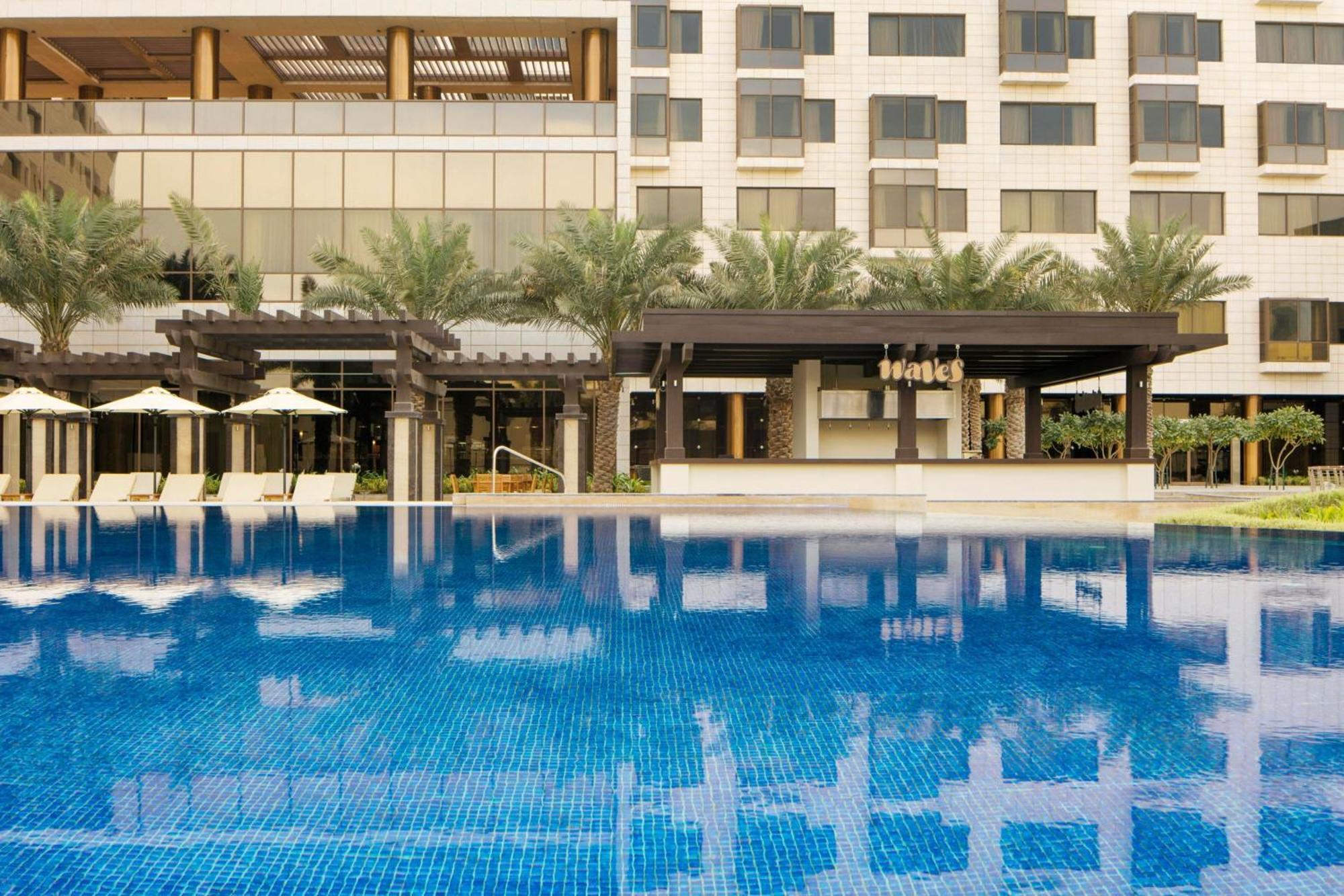 The Westin Doha Hotel & Spa Exterior photo