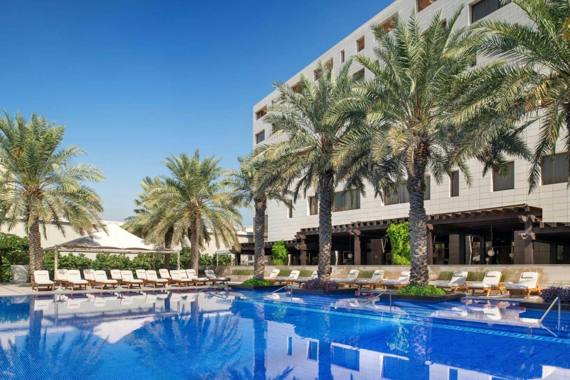 The Westin Doha Hotel & Spa Exterior photo