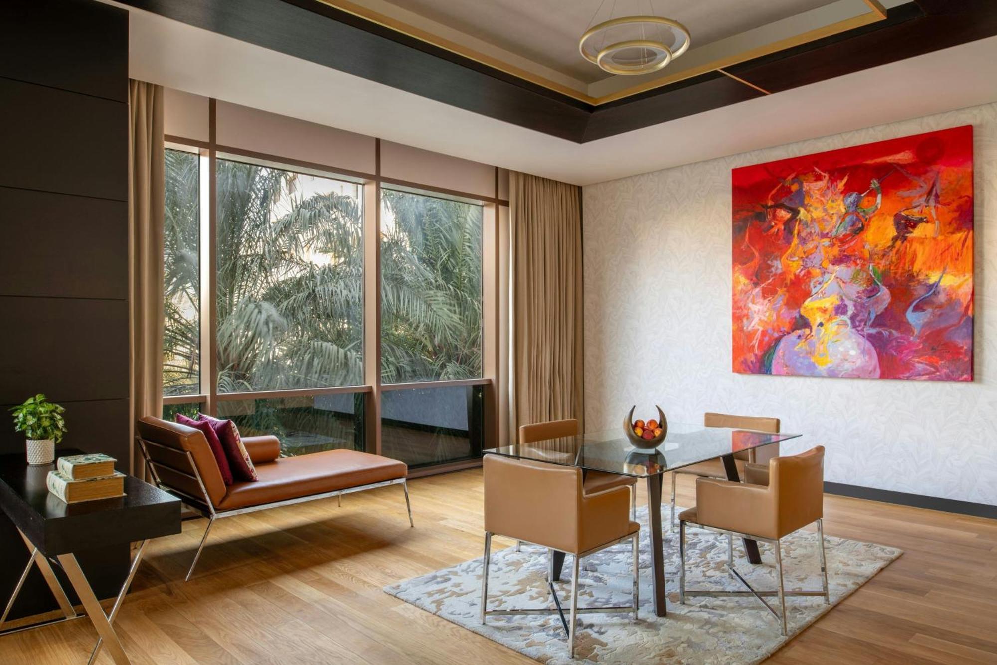 The Westin Doha Hotel & Spa Exterior photo